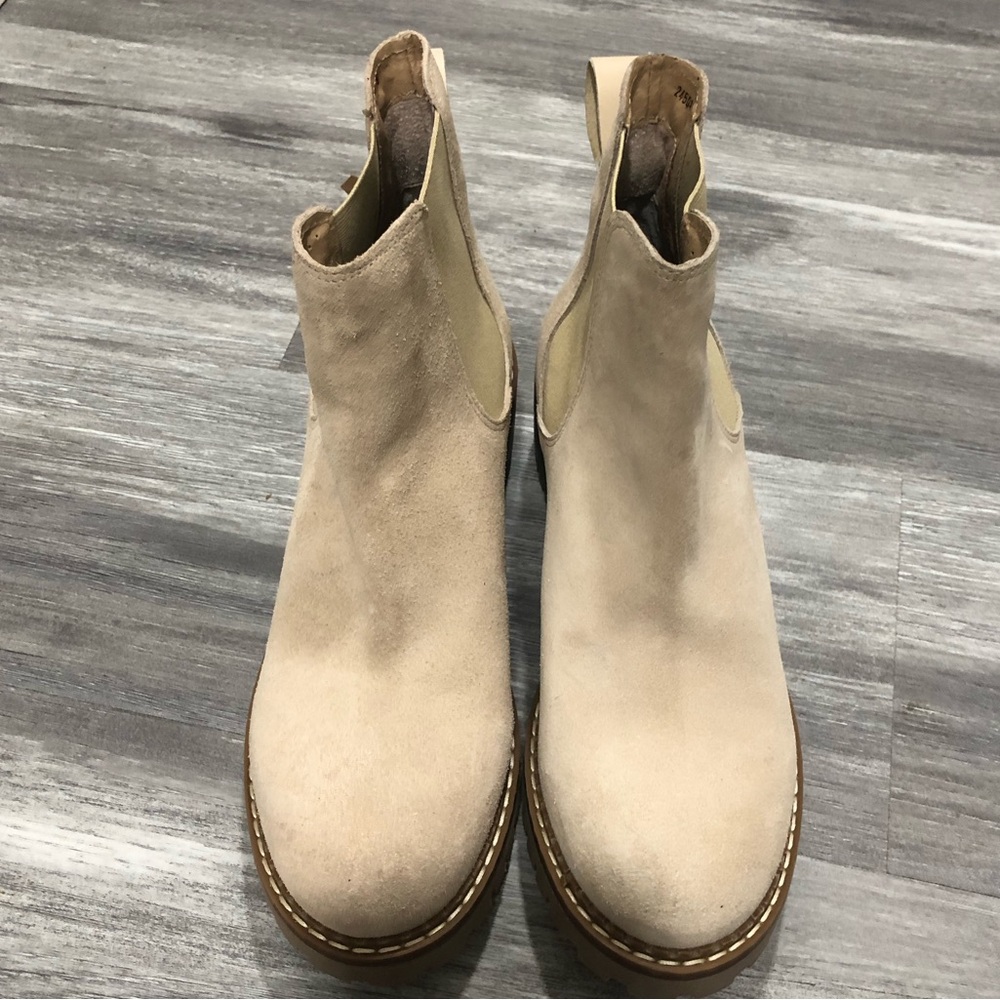 Bertuchi Chelsea Lug Sole Tan Leather Boots Made in Spain Women Size 40 Size 9 - Picture 10 of 11